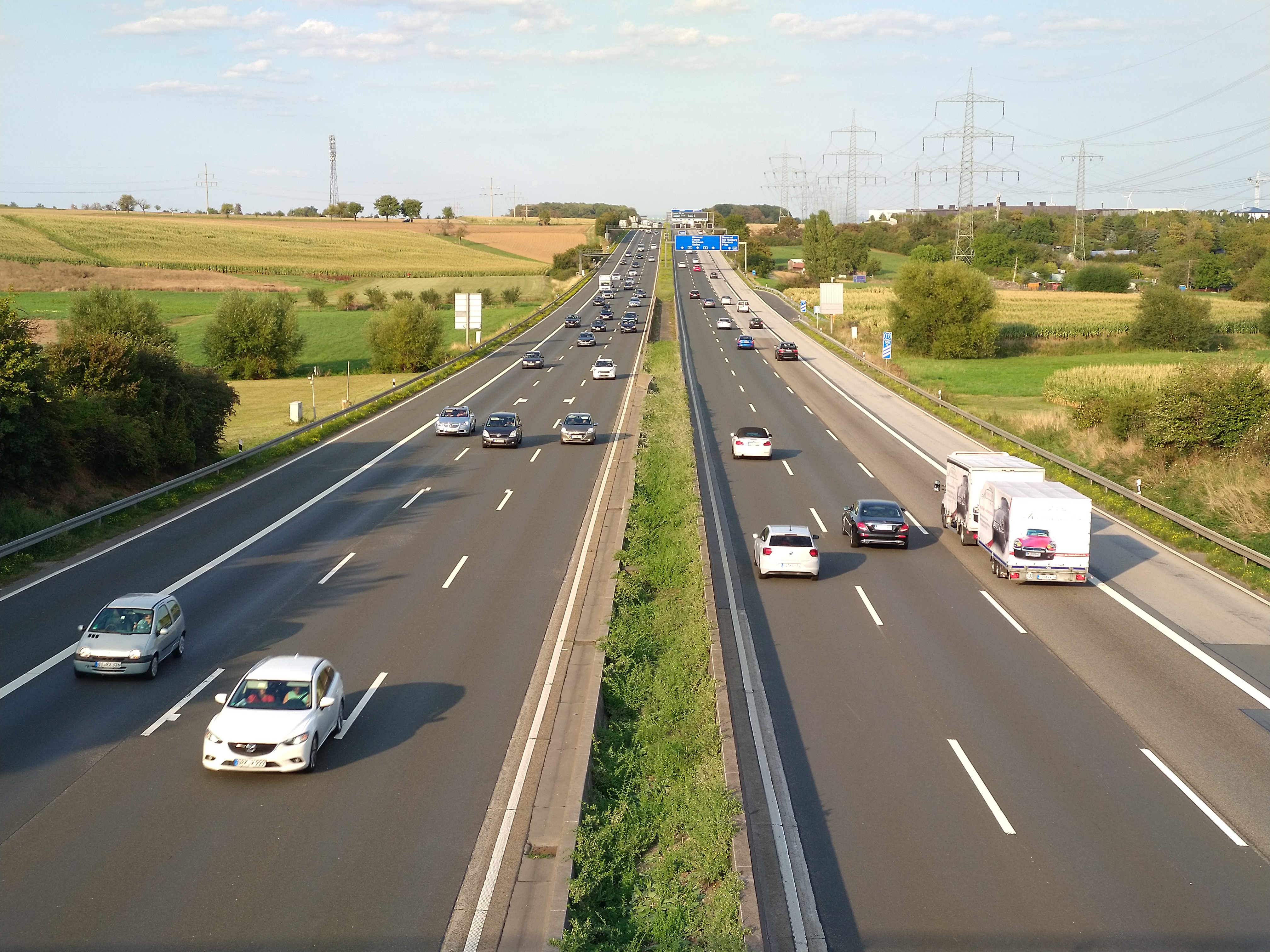 5 spurige sales autobahn